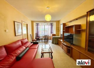 Rent Flat in Plaza de Toros. Piso de 4 habitaciones en plaza de toros!