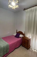 Rent Flat in Camino de Ronda. Piso de 3 habitaciones en santa clotilde ideal estudiantes!