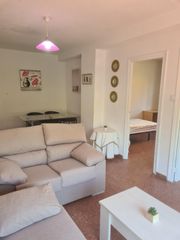 Lloguer Pis a Cartuja. Piso de 4 habitaciones junto a cartuja, gastos incluidos!