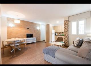 Miete Dachwohnung in Centro - Sagrario. Impresionante ático de diseño 3 dormitorios ideal estudiantes