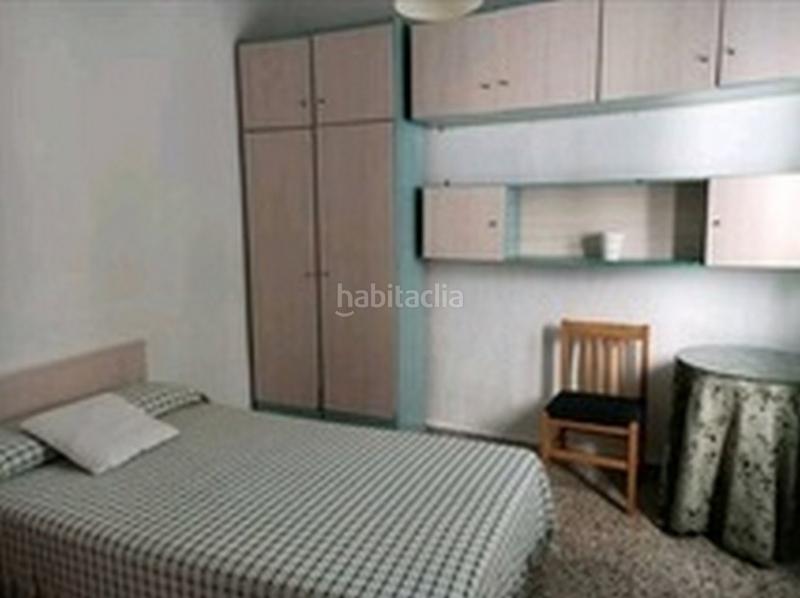 Foto d1c81365-60fe-4e89-a388-bd26a2896c32. Alquiler piso  3 dormitorios en realejo ideal estudiantes en Granada