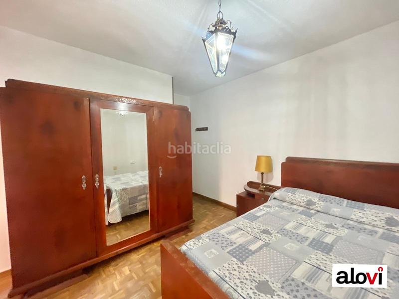 Foto 809e512d-4c9f-4460-b853-04036bba87f5. Alquiler piso se alquila amplio piso de 4 dormitorios ideal para estudiantes en Granada