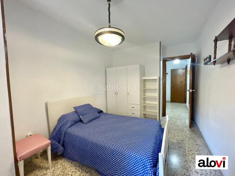 Foto 967efe49-f989-4aff-8c97-b2728c51f7c8. Alquiler piso se alquila amplio piso de 4 dormitorios ideal para estudiantes en Granada