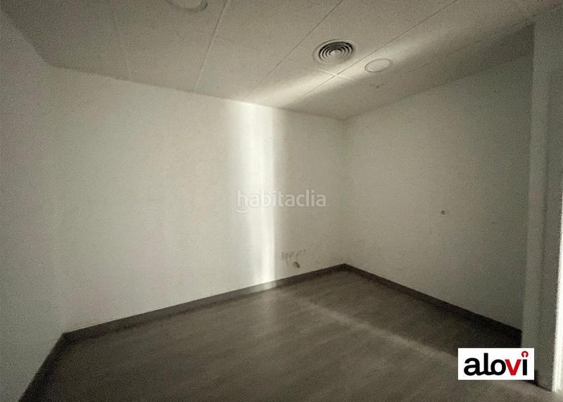 Foto 29bddfee-568c-452d-9e9b-75e40503b104. Alquiler local comercial  junto a recogidas! en Granada