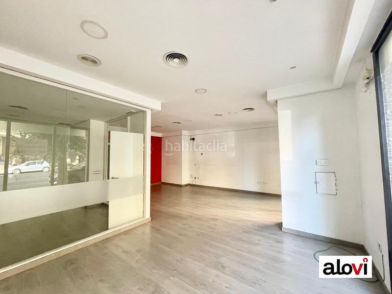 Foto 30986180-6a90-4f87-b2f0-a2e10b0807f8. Alquiler local comercial  junto a recogidas! en Granada