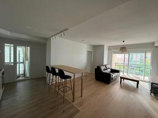 Location Appartement à Cartuja. Piso de 3 dormitorios reformado a estrenar