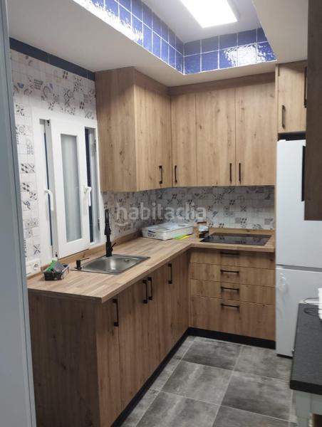 Foto 4fa3cf33-1361-4a51-a778-2e273196ce95. Alquiler piso vivienda recién reformanda de tres dormitorios ideal estudiantes en Granada