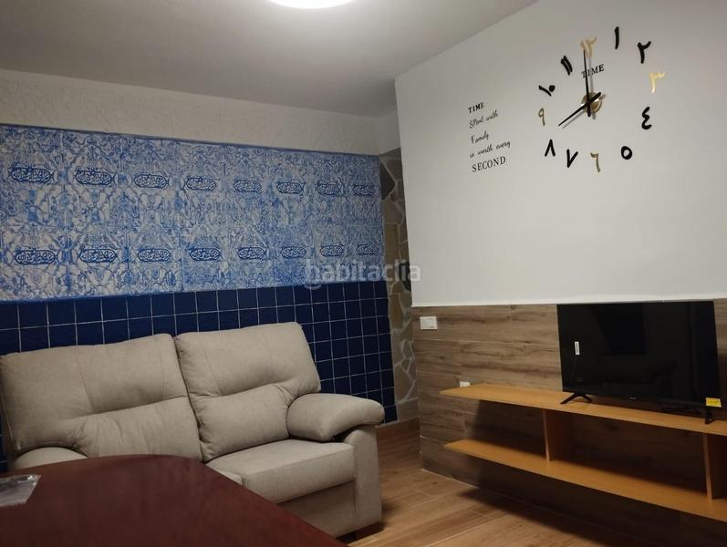Foto f77e4bdd-b492-4828-942e-67da6f375e9c. Alquiler piso vivienda recién reformanda de tres dormitorios ideal estudiantes en Granada
