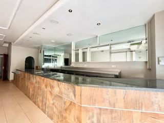 Location Local commercial  Avenida italia. Oportunidad única! local comercial en alquiler en pleno zaidín,
