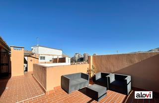 Rent Flat  Calle calle de santa bárbara, 18. Ático cuatro habitaciones junto comedores.