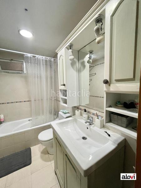 Foto f6698f5c-8733-4785-a591-6edc43404d4e. Alquiler piso  de 2 habitaciones en pedro antonio de alarcón! en Granada