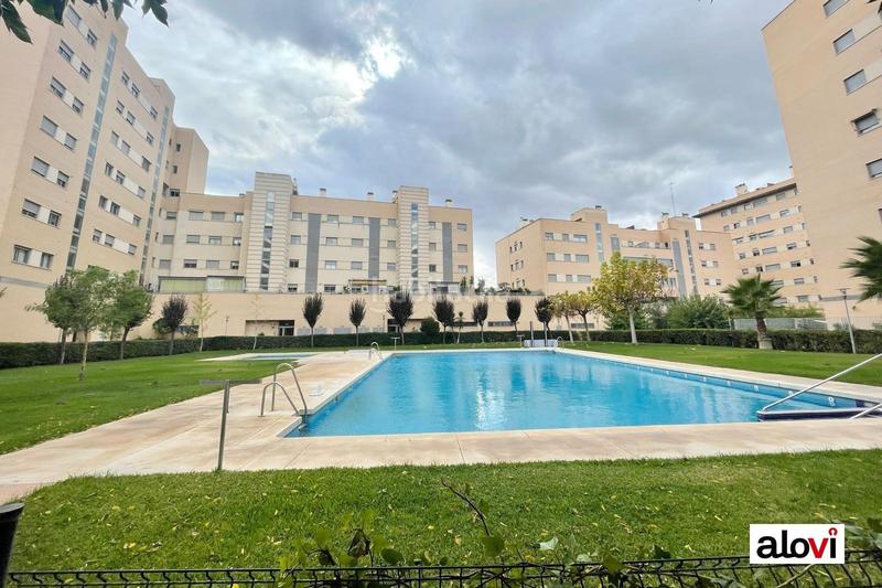 Foto e365e202-90c9-4213-8597-bce090f9f490. Rent flat with heating pool in Campus de la Salud Granada