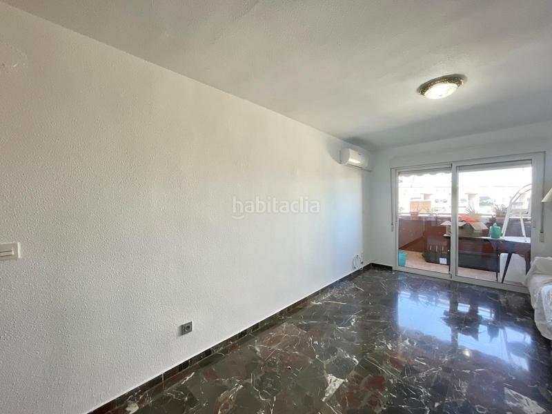 Foto 1416c394-bb8f-411b-a29c-564e420e4556. Alquiler piso  de 3 habitaciones junto a la feria de muestras! en Granada