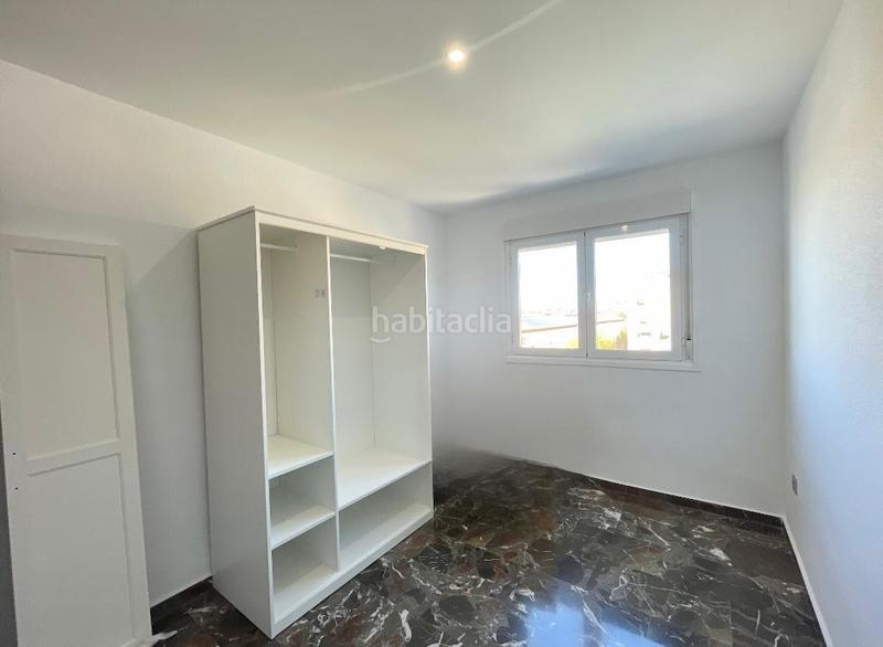 Foto 9c1a8cf3-3dd8-4857-a43c-05a3872e0d33. Location appartement avec parking dans Barrio de Zaidín Granada