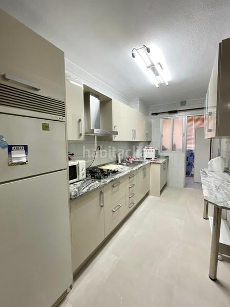 Foto 12e10dcc-7f9b-48e9-9ee0-f1fca474f3cf. Rent flat with parking in Barrio de Zaidín Granada