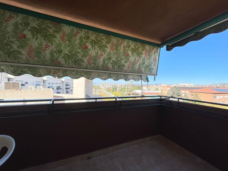 Foto cde15f6c-24d6-45d5-b943-058f7fa36b9c. Rent flat with parking in Barrio de Zaidín Granada