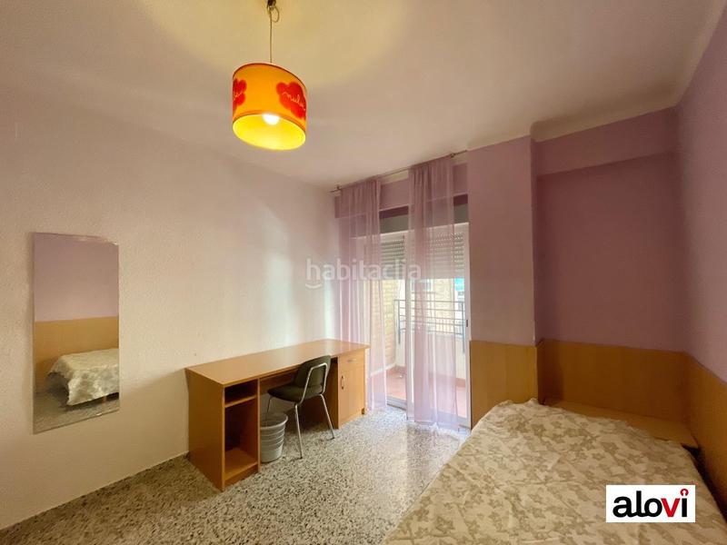 Foto 2ef12a9c-916e-43a5-a1c4-45bf0ce1f4cc. Lloguer pis a Camino de Ronda Granada