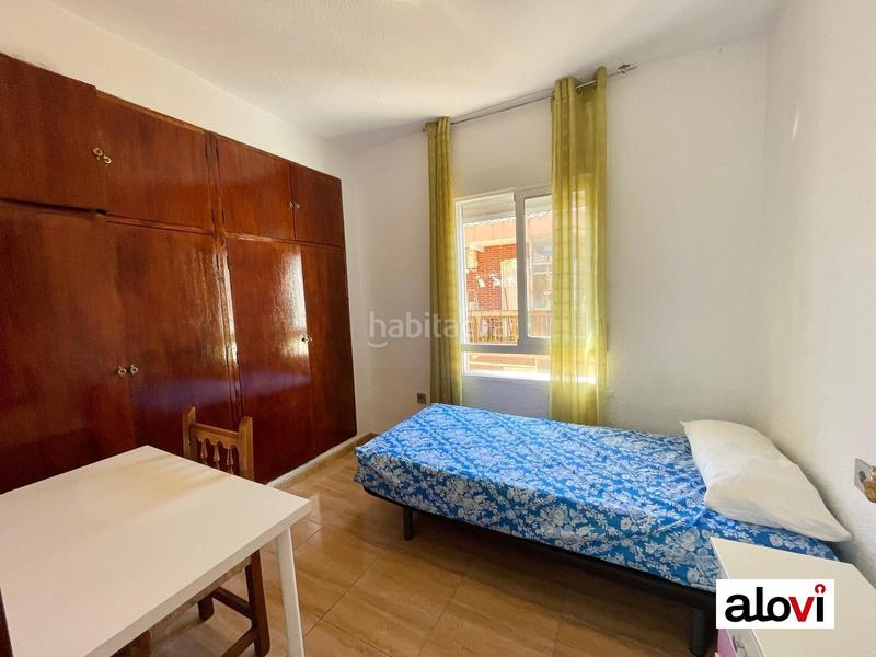 Foto 2c34684d-6092-46e3-b8b7-7bd3e2ccf25c. Alquiler piso vivienda 4 habitaciones en Plaza de Toros en Granada