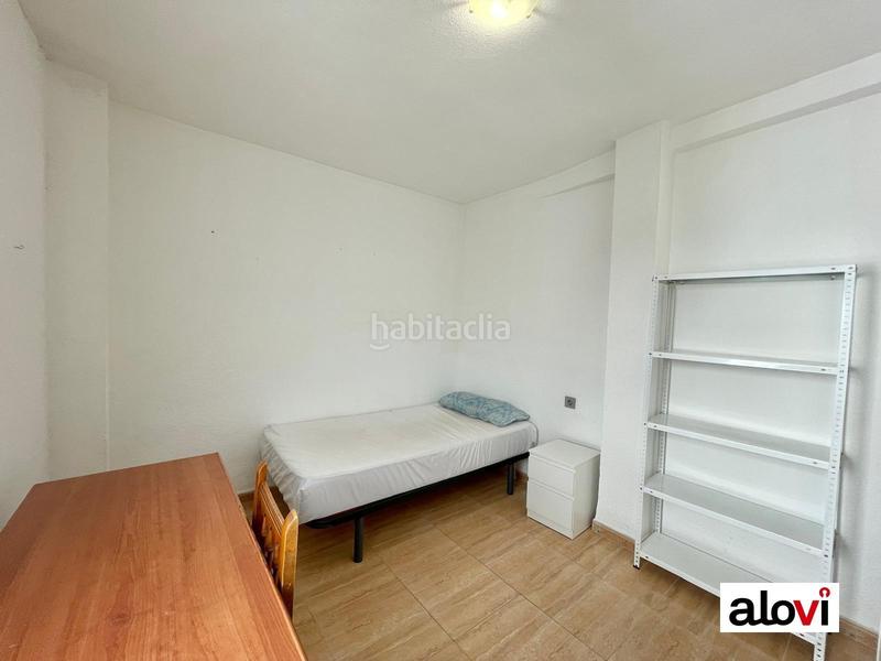 Foto 6c5bf4bd-d5dd-4255-86b2-2792c7700839. Alquiler piso vivienda 4 habitaciones en Plaza de Toros en Granada