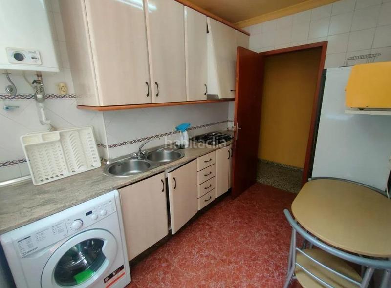 Foto 2771f8b5-3801-44b1-9129-7a0a265c51e2. Alquiler piso vivienda para estudiantes junto ciencias en Granada