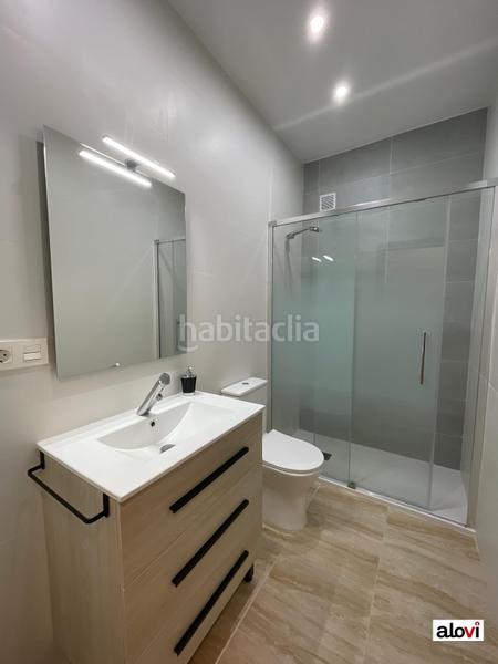 Foto 59928d6f-f661-4d15-b8eb-a5d170b75355. Alquiler piso  de 4 habitaciones en Plaza de Toros! en Granada