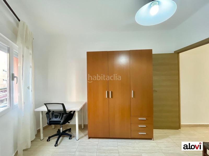 Foto e265e19f-a881-4042-9b76-cb77a8217006. Rent flat in Plaza de Toros Granada