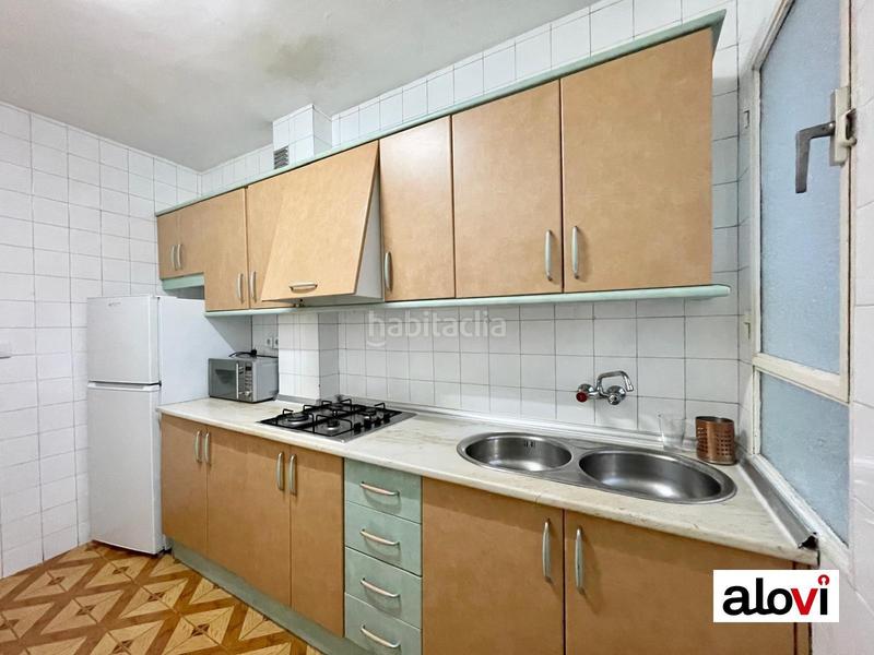 Foto a70ac3be-e3e2-4f2e-8157-aca3aab441d8. Alquiler piso  de 3 habitaciones junto alhamar! en Granada