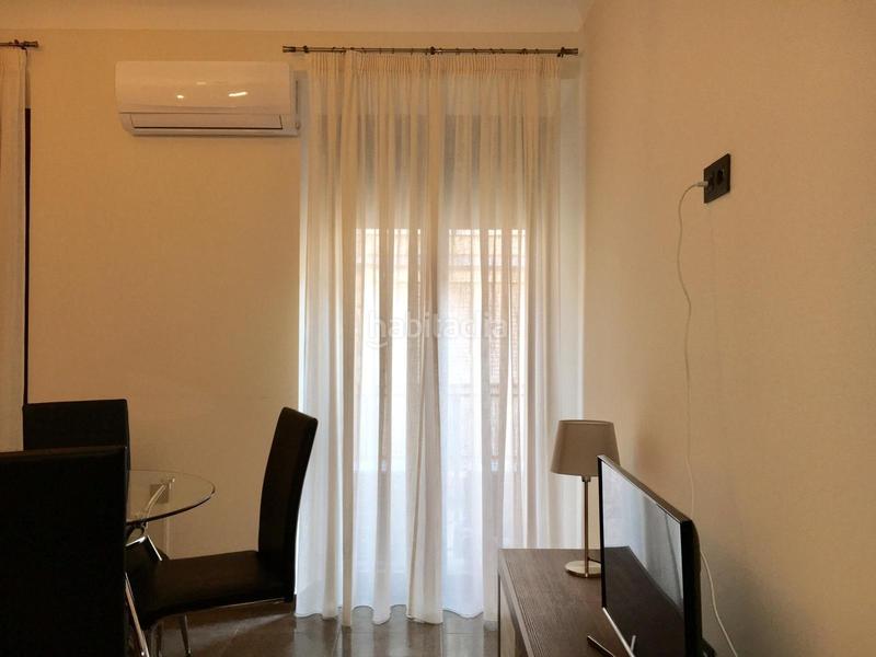 Foto 3319fbb3-ad99-4f53-8b4c-8929a1de8b77. Rent flat with heating in Centro - Sagrario Granada