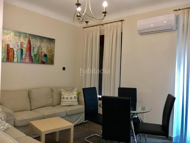 Foto f96ff85f-d8e5-4321-a9cd-88124b7d7d01. Rent flat with heating in Centro - Sagrario Granada
