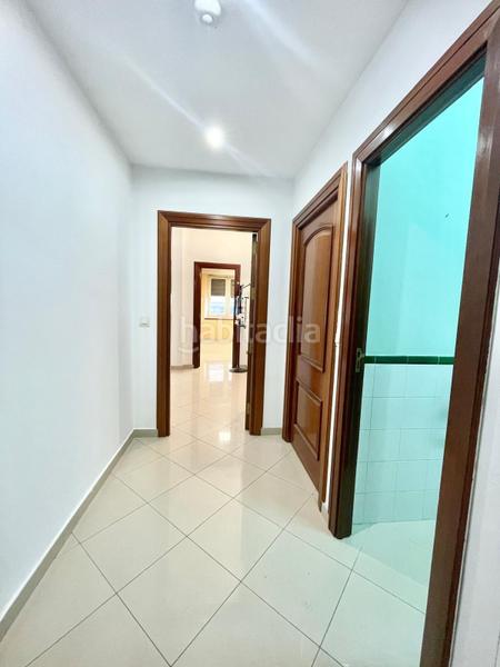 Foto 2cec8545-be34-4a1e-aad2-4ac35ff478c6. Miete geschäftsraum in Plaza de Toros Granada