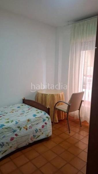 Foto 28fdbacf-982f-4bad-86f3-ef490add369f. Alquiler piso  de 4 habitaciones en el centro ! en Granada