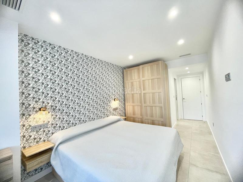 Foto c695b72a-926e-45ec-9cc9-675db5fee7ee. Rent flat with heating in Camino de Ronda Granada