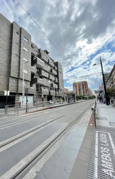 Foto c8756c51-436b-4bcf-ab8d-8981e2cc0c79. Lloguer local comercial a Barrio de Zaidín Granada