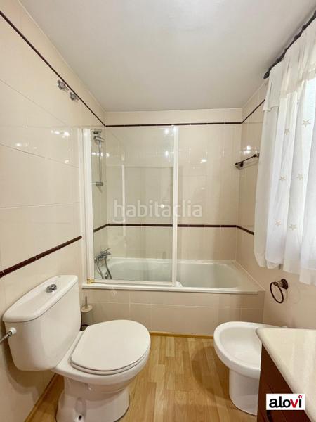 Foto 42c1fa27-2280-4dc5-bae5-c49e0269652e. Alquiler piso  de 3 habitaciones en cerrillo maracena, sin amueblar! en Granada