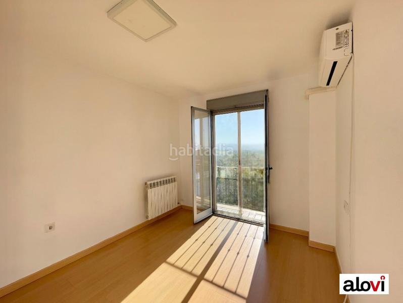 Foto bbd08d23-ebea-42ea-be43-63721f01f7ad. Location appartement avec chauffage parking dans Cerrillo de Maracena - Periodistas Granada