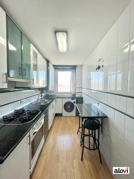 Foto c1a4d7c4-8d8a-4279-8af2-ba8b742d6ce5. Rent flat with heating parking in Cerrillo de Maracena - Periodistas Granada