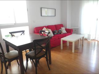 Miete Appartement in Plaza de Toros. Apartamento junto a constitución!