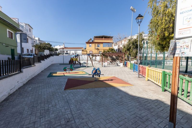 Foto 3f21bb1f-fd8e-437c-b1d4-4c546c4daede. Terreny residencial a Lobres Salobreña