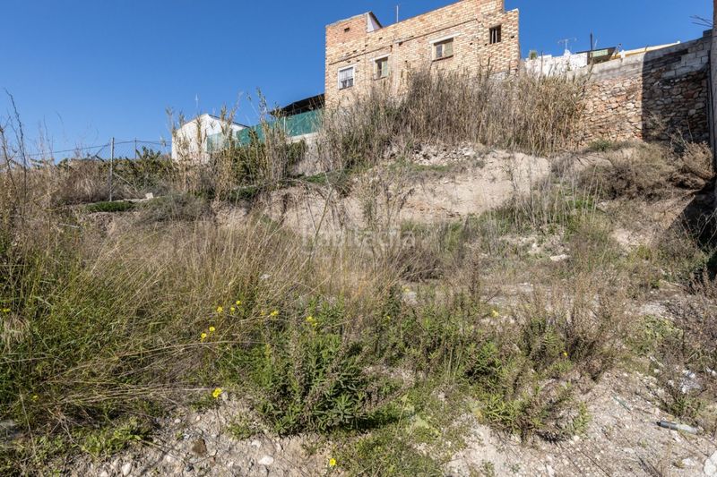 Foto fc6a86ef-b1a8-41ac-81fc-a41362b1f0c7. Terreny residencial a Lobres Salobreña