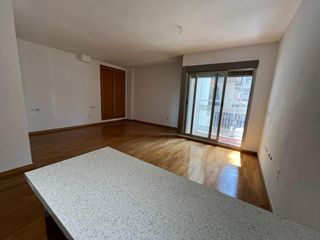 Estudi a Juan Carlos I. Oportunidad! estudio en juan carlos i