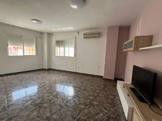 Appartement à Ceutí. Piso en ceutí de 3 dormitorios y plaza de garaje