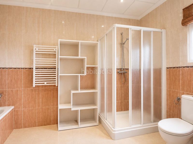 Foto a3250872-d3a2-40e0-9137-c68dbadb90cb. Casa amb aparcament a Albuñol