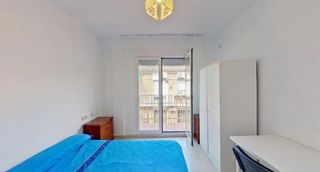 Miete Etagenwohnung in San Matías - Realejo. Piso 4 habitaciones  en junto al paseo del salón!