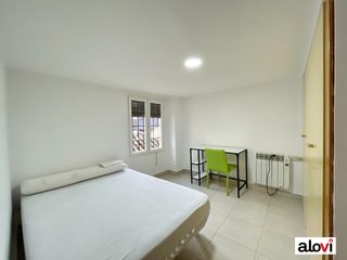 Miete Etagenwohnung in Barrio de Albaicín. Piso de 2 habitaciones junto a gran vía!