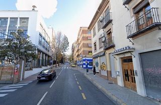 Lloguer Aparcament cotxe  Avenida avenida murcia. Plaza de garaje en avenida de murcia!
