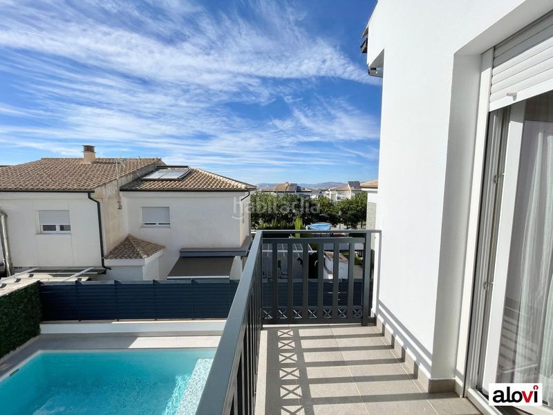 Foto 006b1903-9272-4b91-971c-0203df0f7574. Alquiler casa espectacular vivienda con piscina privada en exclusiva zona residencial en Ogíjares