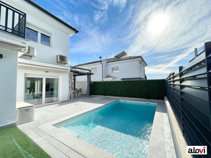 Foto 2c38ebfd-738b-4b11-b5e8-cab76bb87cf6. Alquiler casa espectacular vivienda con piscina privada en exclusiva zona residencial en Ogíjares