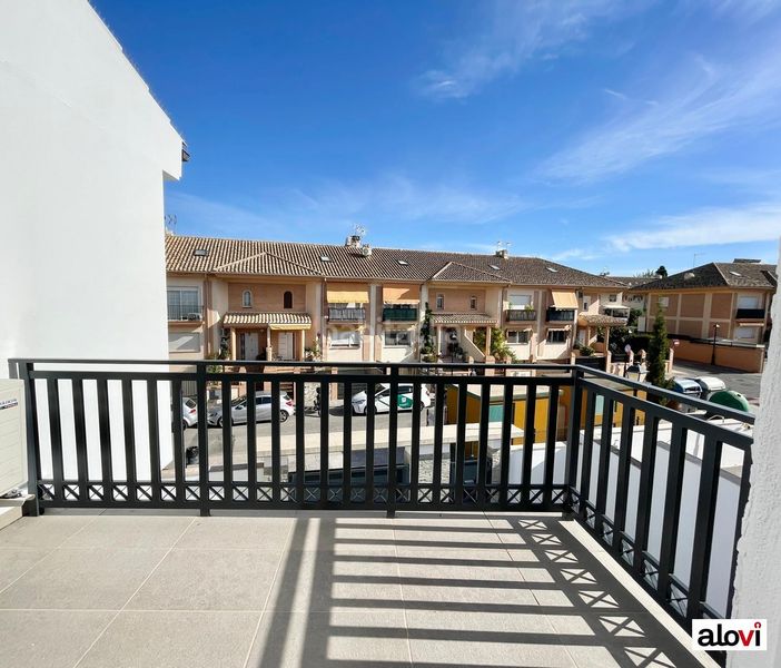 Foto 52593605-d9b2-4bc7-ad9b-aae192286100. Alquiler casa espectacular vivienda con piscina privada en exclusiva zona residencial en Ogíjares