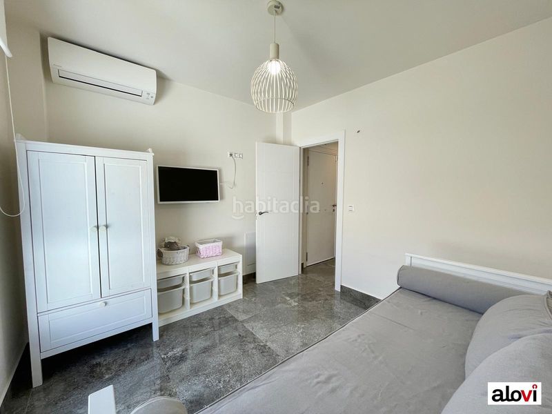 Foto 7830365e-a01a-4428-b340-d7b0b2b855a2. Alquiler casa espectacular vivienda con piscina privada en exclusiva zona residencial en Ogíjares