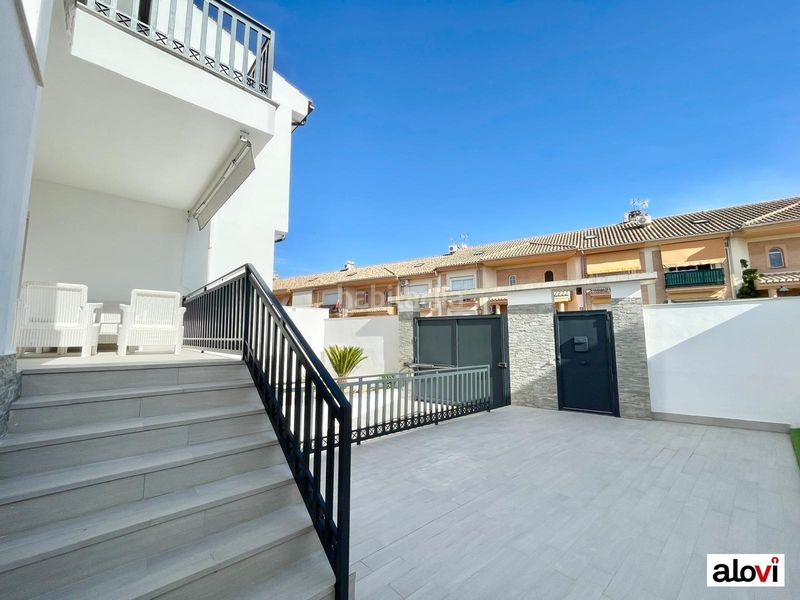 Foto 8968798b-7f91-4764-ac02-ed4d63bb70b9. Alquiler casa espectacular vivienda con piscina privada en exclusiva zona residencial en Ogíjares